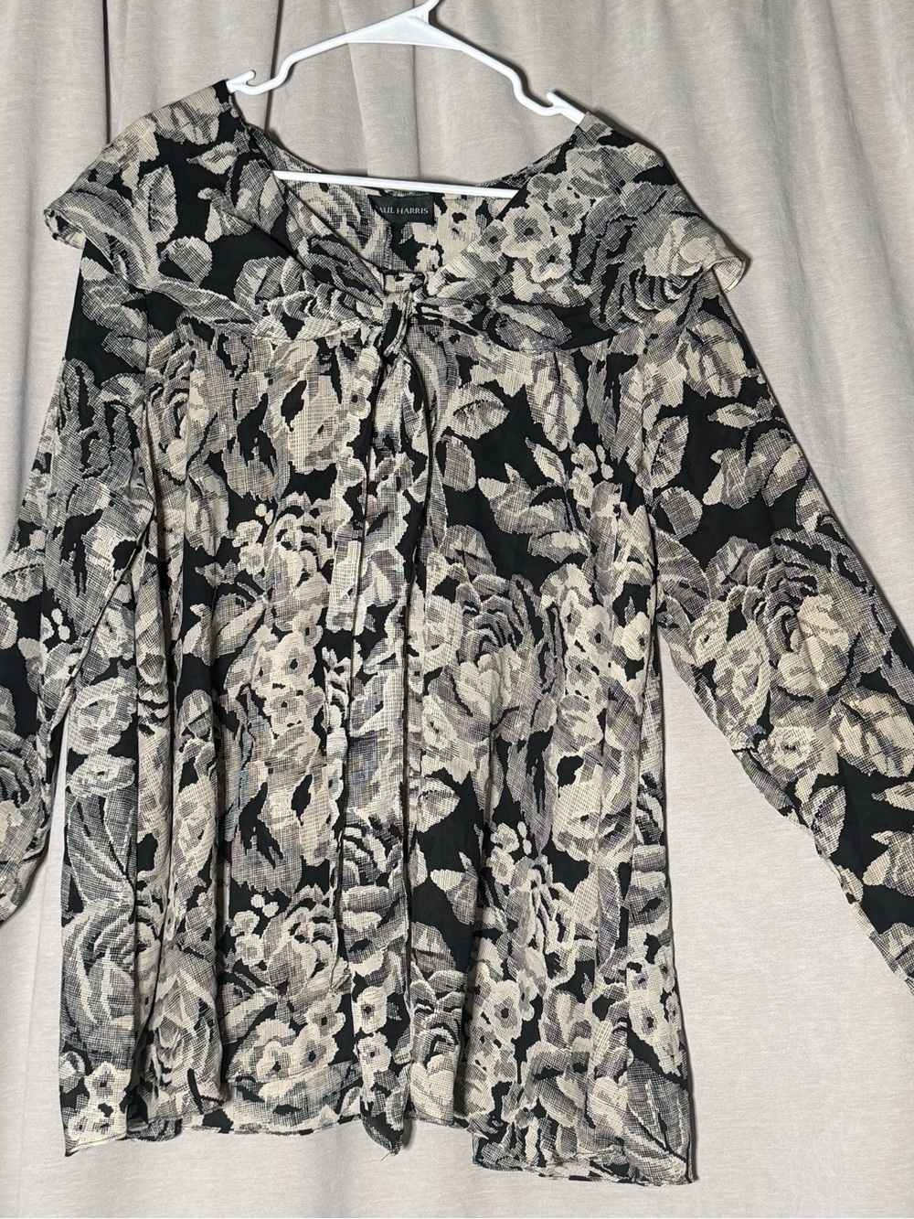 Vintage Paul Harris Ruffle Neck Floral Blouse